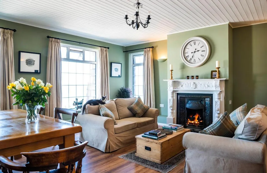 Margaret'S Cottage B&B-1